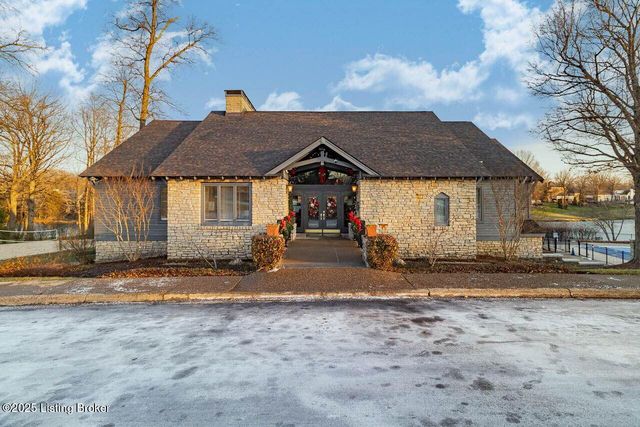 604 Lake Forest Pkwy, Louisville, KY 40245