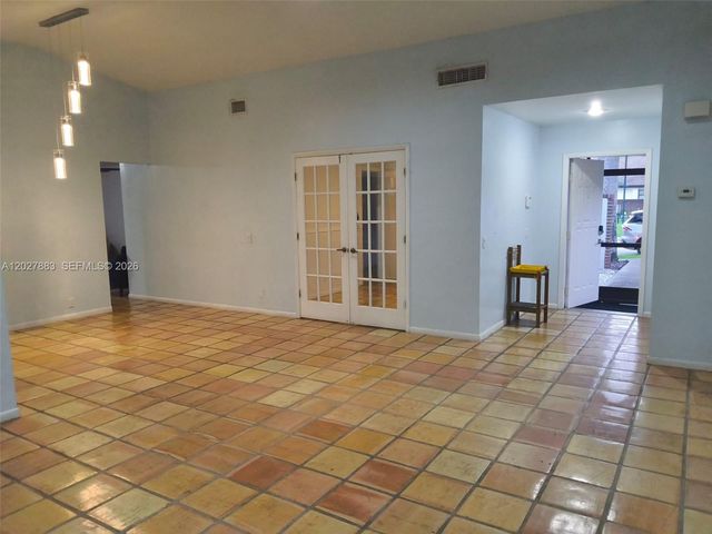 1960 Sacramento 1960, Weston, FL 33326