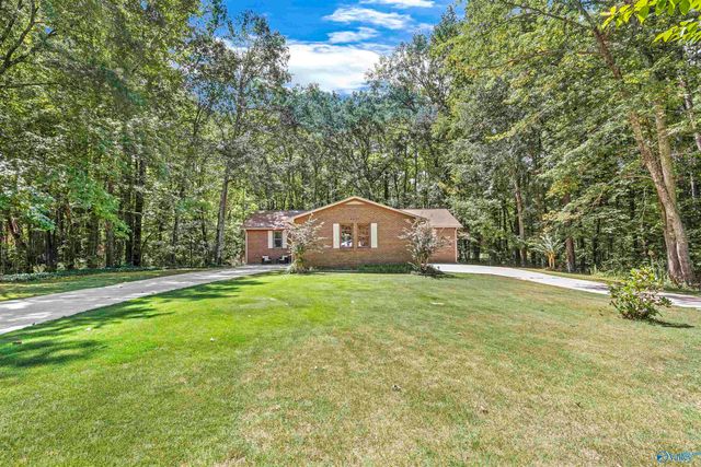 4417 Dogwood Drive SW, Decatur, AL 35603