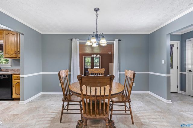 4417 Dogwood Drive SW, Decatur, AL 35603