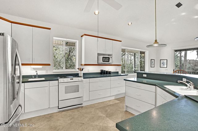 15501 WATERVILLE Road, Jacksonville, FL 32226