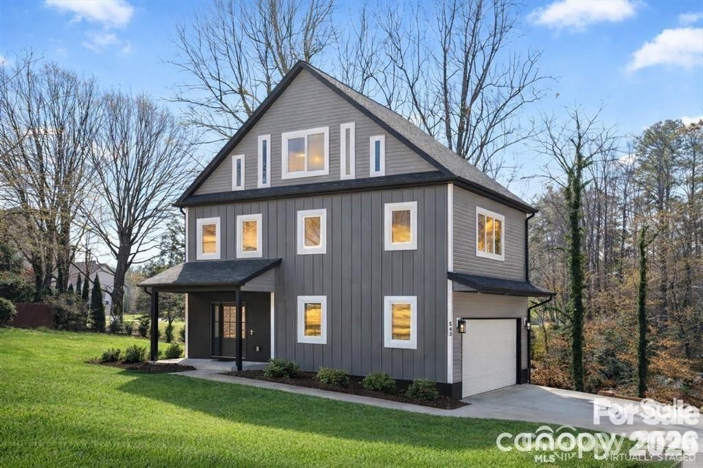543 30th Avenue NW, Hickory, NC 28601