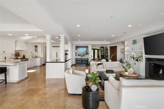 321 Calle Felicidad, San Clemente, CA 92672