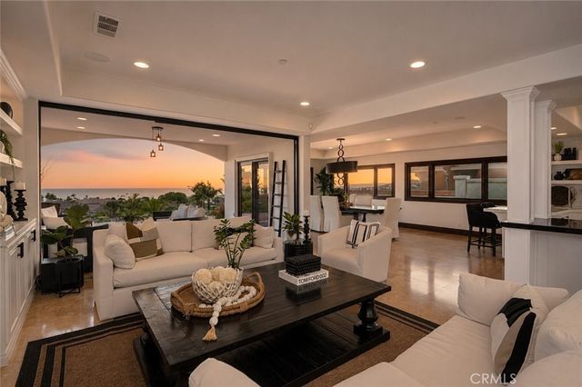 321 Calle Felicidad, San Clemente, CA 92672