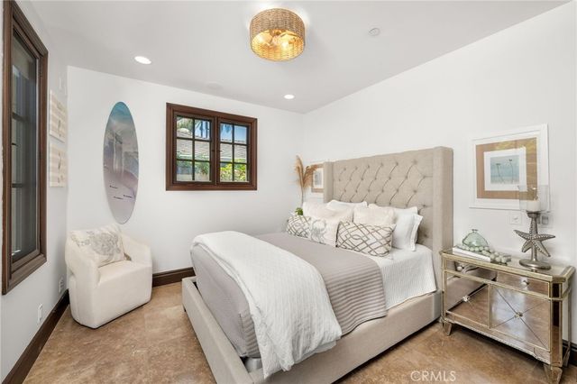 321 Calle Felicidad, San Clemente, CA 92672