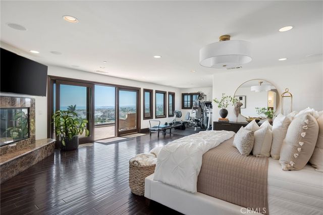 321 Calle Felicidad, San Clemente, CA 92672