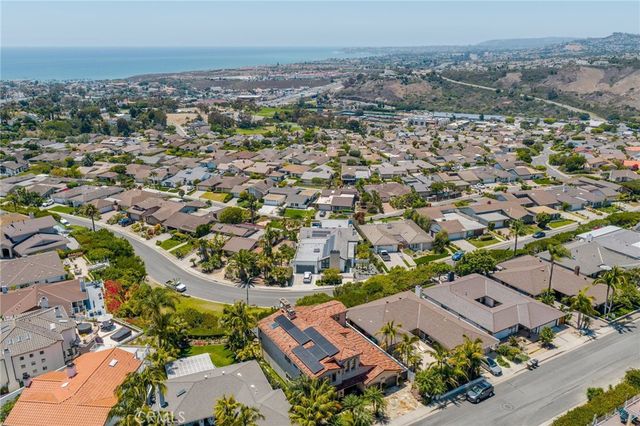321 Calle Felicidad, San Clemente, CA 92672