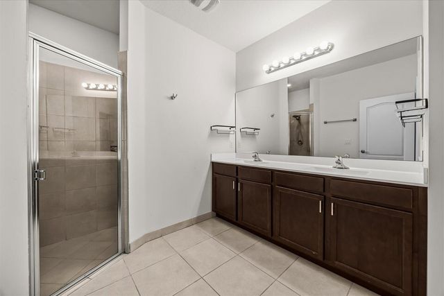 8095 NW Greenbank Circle, Port St. Lucie, FL 34987