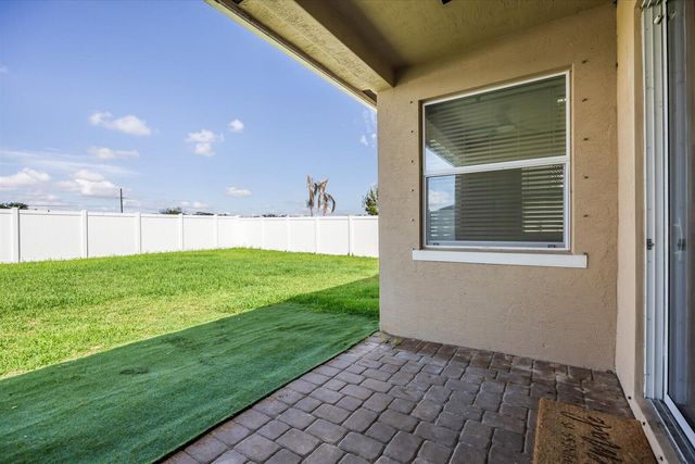 8095 NW Greenbank Circle, Port St. Lucie, FL 34987