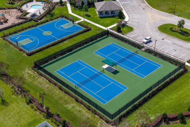8095 NW Greenbank Circle, Port St. Lucie, FL 34987