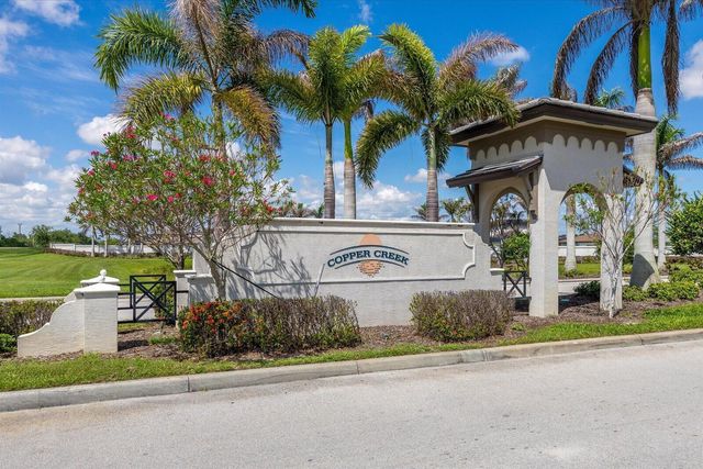 8095 NW Greenbank Circle, Port St. Lucie, FL 34987