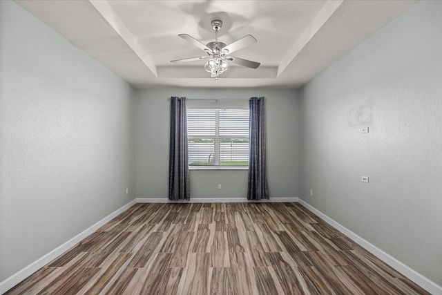 8095 NW Greenbank Circle, Port St. Lucie, FL 34987