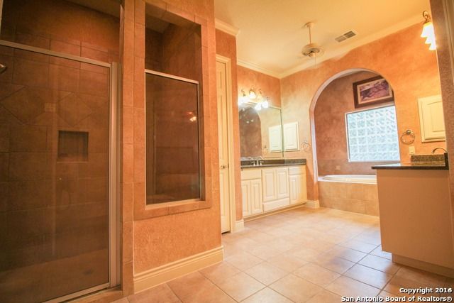 24842 Fairway Springs, San Antonio, TX 78260