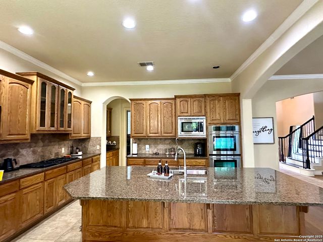 24842 Fairway Springs, San Antonio, TX 78260