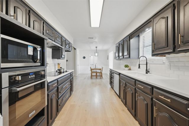 824 Sandpiper Drive, Denton, TX 76205