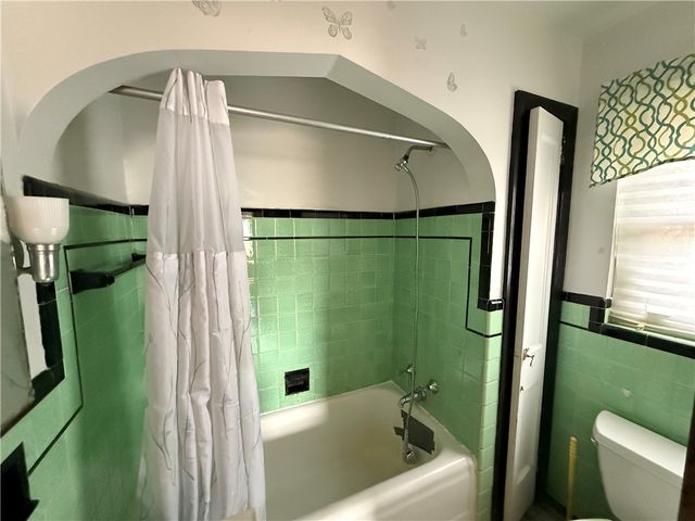 721 Richford St, Duquesne, PA 15110