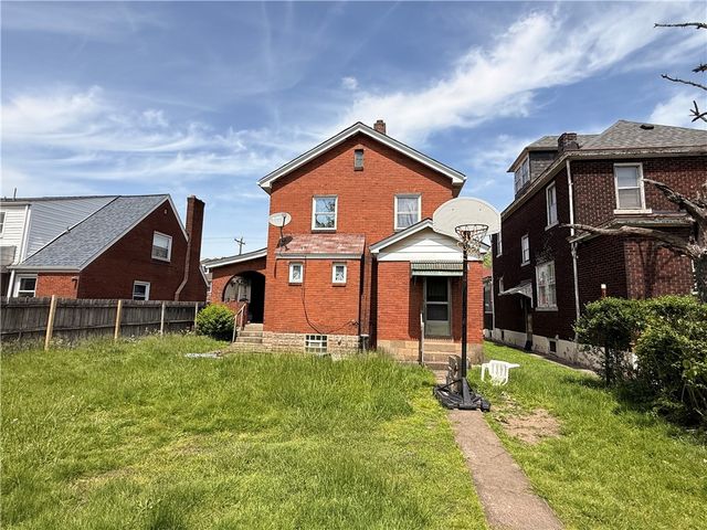 721 Richford St, Duquesne, PA 15110