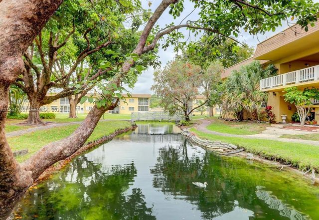 5160 SW 40th Avenue 26D, Dania Beach, FL 33314