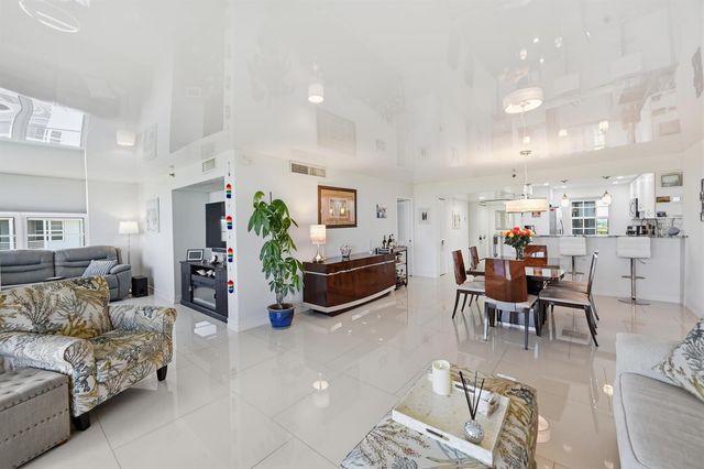 4015 W Palm Aire Drive 1001, Pompano Beach, FL 33069