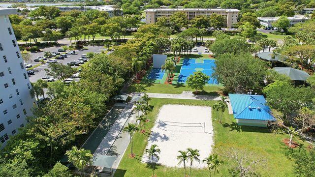 4015 W Palm Aire Drive 1001, Pompano Beach, FL 33069