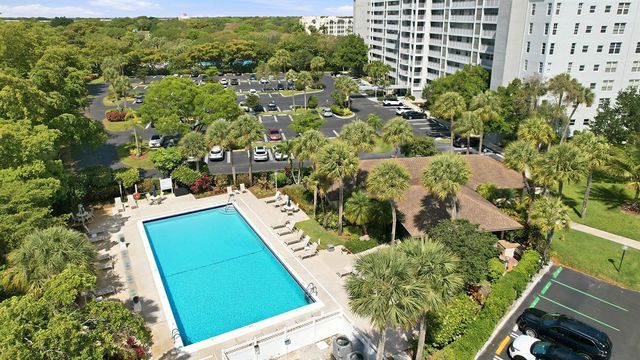 4015 W Palm Aire Drive 1001, Pompano Beach, FL 33069