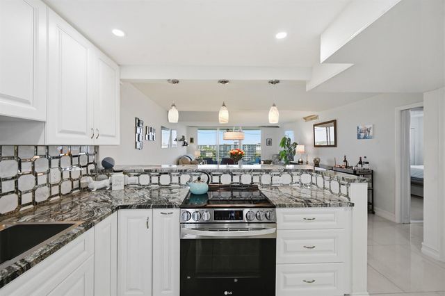4015 W Palm Aire Drive 1001, Pompano Beach, FL 33069