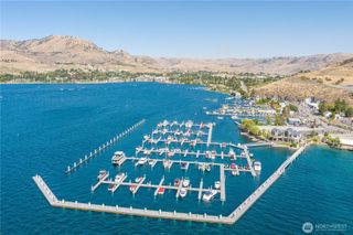 1350 W Woodin Avenue #CDE1&2, Chelan, WA 98816