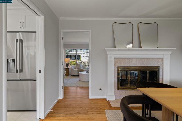 1020 Sanders Dr, Moraga, CA 94556