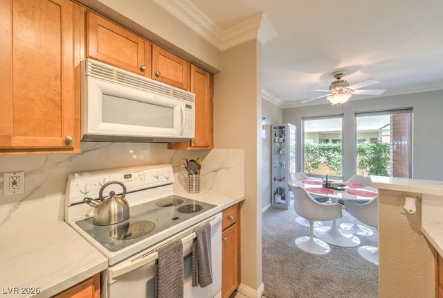 714 Oakmont Avenue 1101, Las Vegas, NV 89109