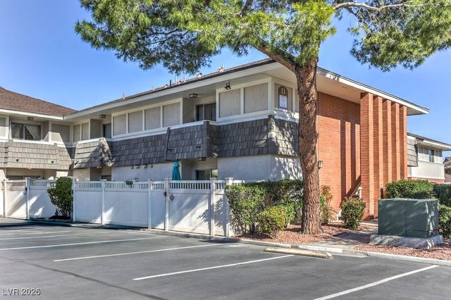 714 Oakmont Avenue 1101, Las Vegas, NV 89109