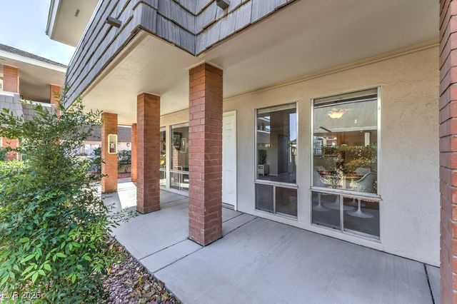 714 Oakmont Avenue 1101, Las Vegas, NV 89109