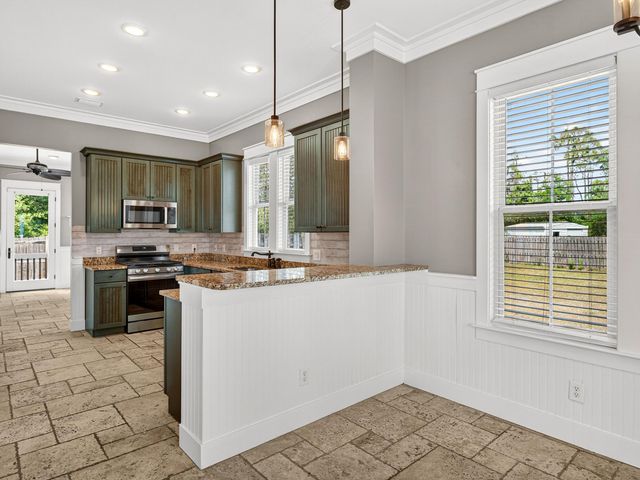 328 Madison Circle, Panama City Beach, FL 32407