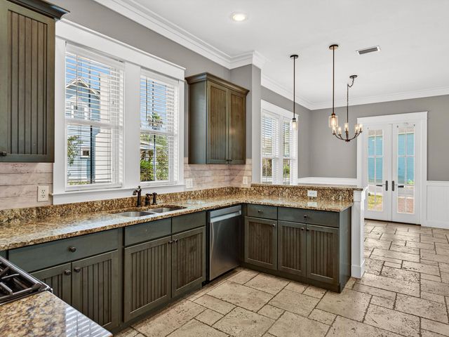 328 Madison Circle, Panama City Beach, FL 32407