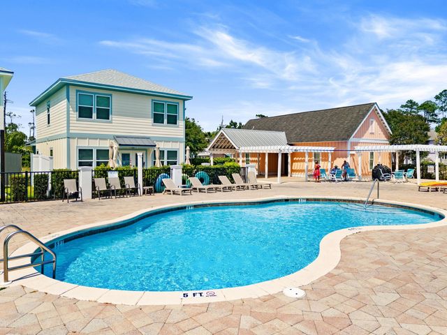 328 Madison Circle, Panama City Beach, FL 32407