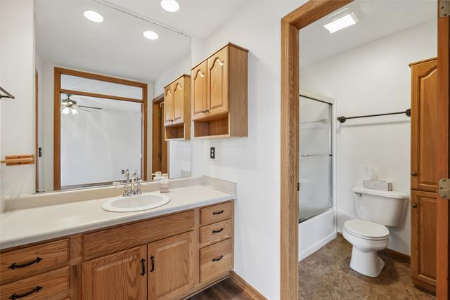 2716 River Ridge Road, Des Moines, IA 50320