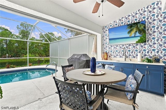 5253 Whitten DR, Naples, FL 34104