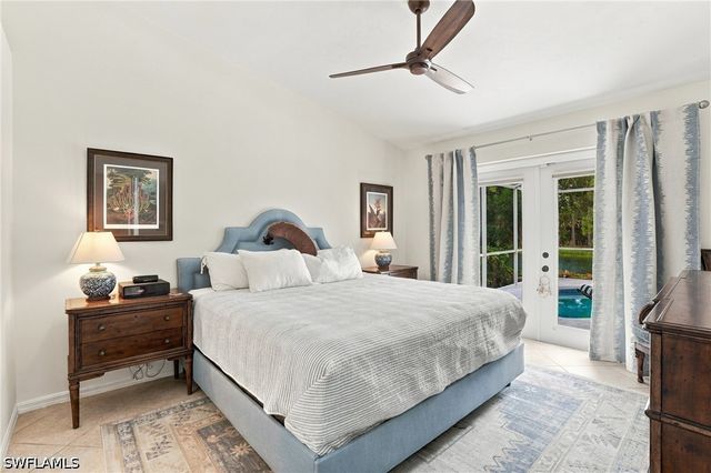 5253 Whitten DR, Naples, FL 34104