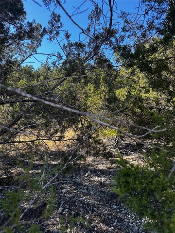 4108 Cooper LN, Lago Vista, TX 78645