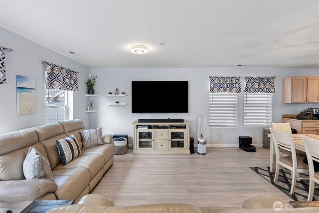 3171 Walker Road, Dupont, WA 98327