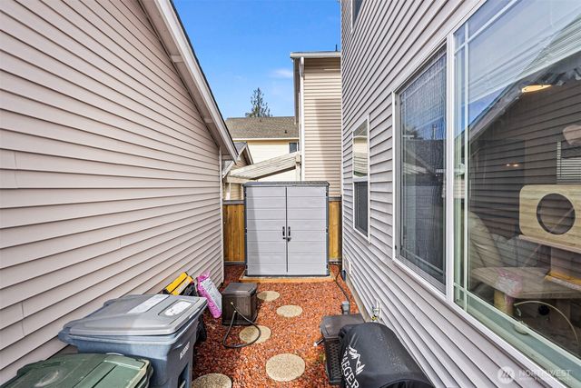 3171 Walker Road, Dupont, WA 98327