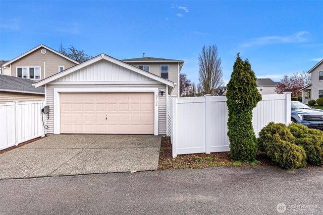 3171 Walker Road, Dupont, WA 98327