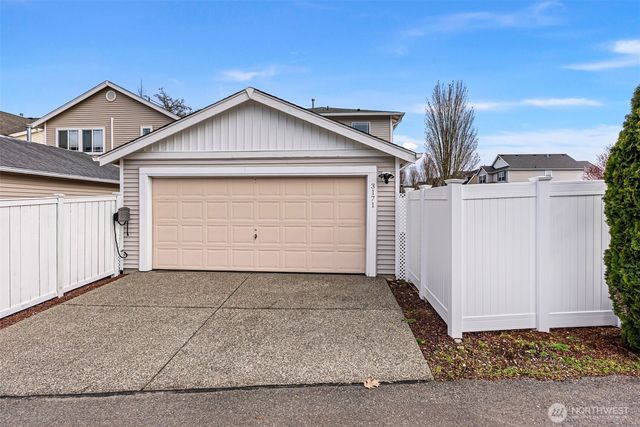 3171 Walker Road, Dupont, WA 98327