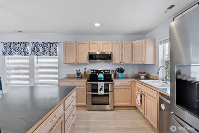 3171 Walker Road, Dupont, WA 98327