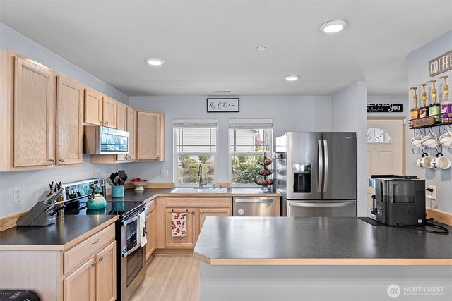 3171 Walker Road, Dupont, WA 98327