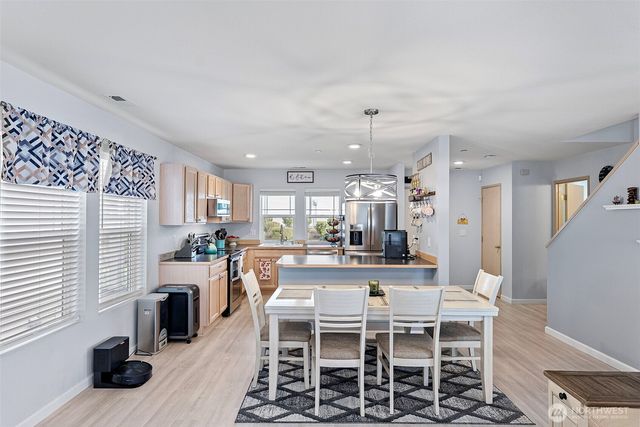 3171 Walker Road, Dupont, WA 98327