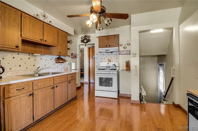 31 Jackson Avenue, Lackawanna, NY 14218
