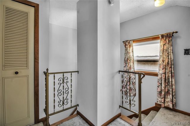 31 Jackson Avenue, Lackawanna, NY 14218