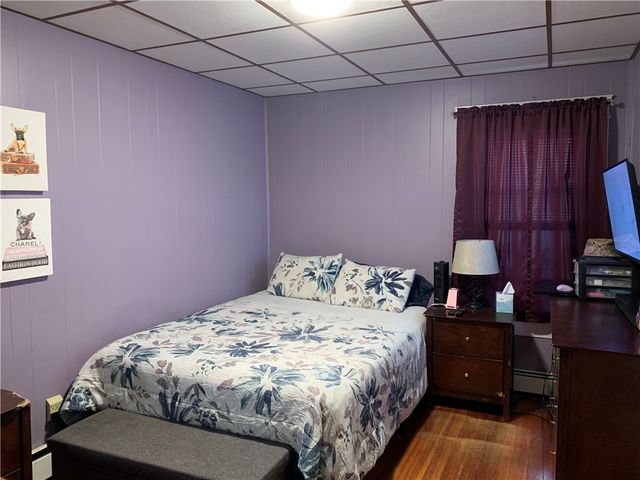 76 London Avenue, Pawtucket, RI 02861