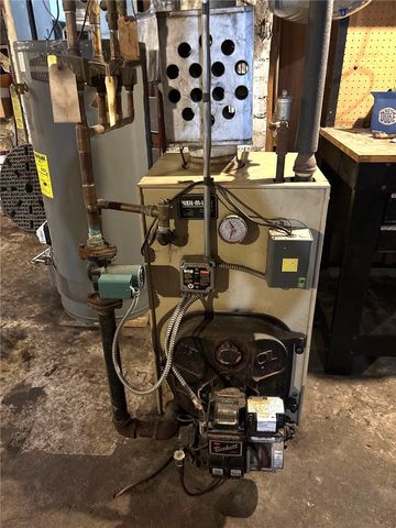 76 London Avenue, Pawtucket, RI 02861