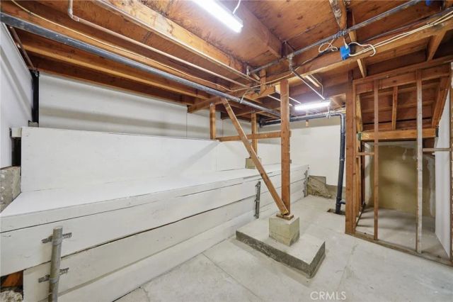 1491 W Lambert, La Habra, CA 90631